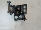 Peugeot 308 kapı menteşeleri