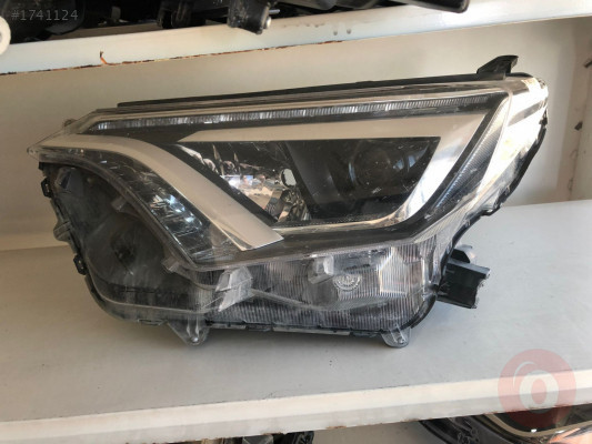 TOYOTA RAV4 16-18 LEDLİ SOL FAR