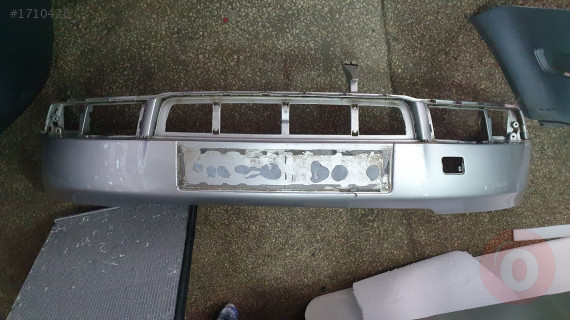 AUDİ A4 ÖN TAMPON 2004