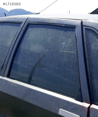 renault r21 çıkma sol arka kapı camı