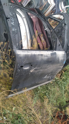 Audi Q5 çıkma sağ ön kapı