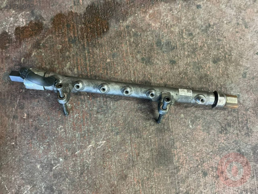 1.6 CAY MOTOR YAKIT RAİL BORUSU 03L089H ORJİNAL ÇIKMA PARÇA - Vossan Otomotiv 1.6 CAY MOTOR YAKIT RAİL BORUSU 03L089H ORJİNAL ÇIKMA PARÇA - Volkswagen 03L089H Orijinal Çıkma Yedek Parça Ankara