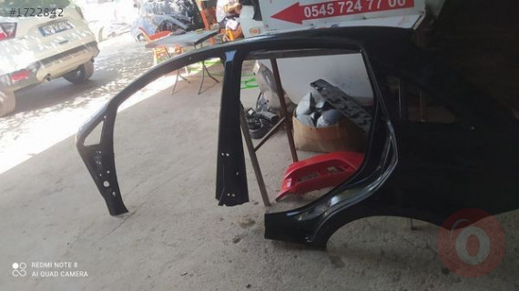 Fiat Linea 2014 model sol arka çamurluk çıkma