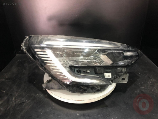 RENAULT CLİO-5 TOUCH SAĞ FAR 260109379R