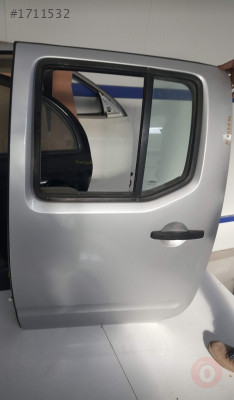 NİSSAN NAVARA ORJINAL KAPI VE TÜM PARÇALARI... MİL OTOMOTİV