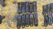 OPEL CORSA C SOL ALT RADYATÖR AYAĞI BRAKET 90576295
