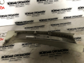 7E0.867.243.P Volkswagen transporturr T7 2016 model plastik