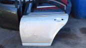 toyota avensis sol arka kapı