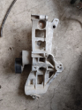 688308001R Renault Clio 4 klima kompresörü ayağı