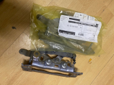 A 2048800228 Mercedes W212 W204 E C Sınıfı kaput menteşesi