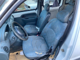 Oto Çıkma Parça / Kaporta & Karoser / Çamurluk / Renault / Kangoo / Çıkma Parça 