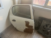 Oto Çıkma Parça / Kaporta & Karoser / Kapı / Peugeot / 206 / Çıkma Parça 