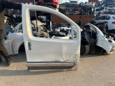 Fiat Fiorino sağ ön Kapı (alttan Hasarlı)