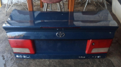 Toyota carina bagaj kapağı