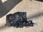 MERCEDES W204 SİGORTA KUTUSU 2049006301