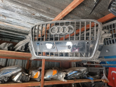 Audi Q5 çıkma ön panjur