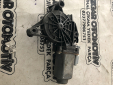 Peugeot 301 sol ön cam motoru