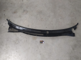 Mazda 323 Familia Cam Önü Izgarası (96-98) ÇIKMA