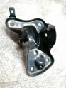 5Q0501546C 5Q0501546B SAĞ ARKA AKS YATAK TABLASI VW GOLF AUDİ A3