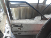 MAZDA 323 HB 1990-1994 BEYAZ ÖN SAĞ KAPI ÇIKMA