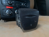 Oto Çıkma Parça / Isıtma, Soğutma & Klima / Havalandırma Izgaraları / Renault / Latitude / Çıkma Parça 
