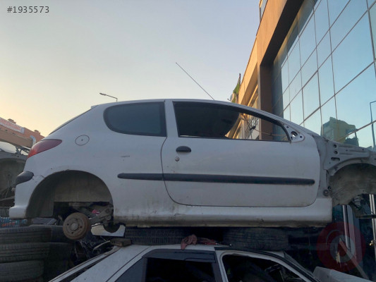Peugeot 206 çıkma sağ kapı