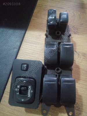 Toyota Corolla cam düğmesi