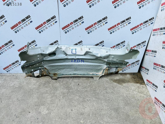 Seat leon arka panel