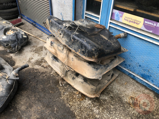 TOYOTA COROLLA AE92 YAKIT DEPOSU