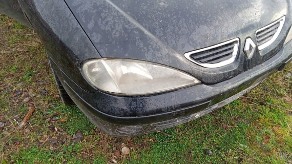 Megane 1 Sağ far çıkma