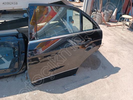 Mercedes W212 E 200 Sol Arka Kapı Dolu