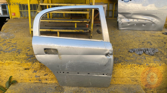OPEL ASTRA G SAĞ ARKA KAPI ÇIKMA ORJİNAL