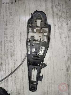 Citroen c elyese sol arka kapı kolu braketi 242729