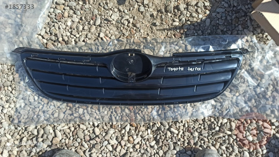 Toyota Terra ön panjur