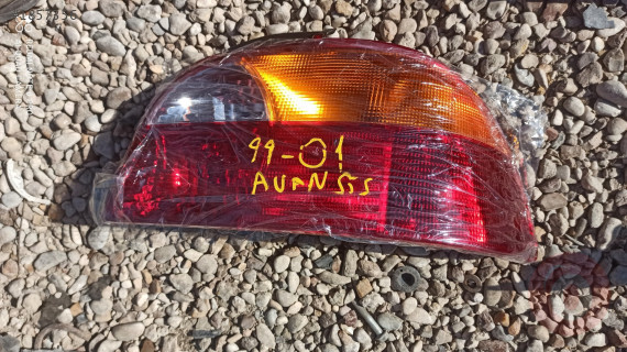 Avensis sağ stop
