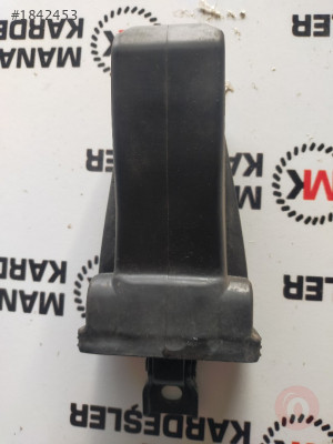 AUDİ A3 KAPI GERGİSİ ÖN SAĞ 8V5837267