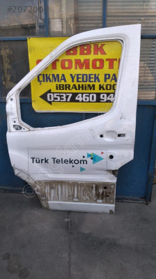 Ford transit çıkma sol ön kapı az hasarlı