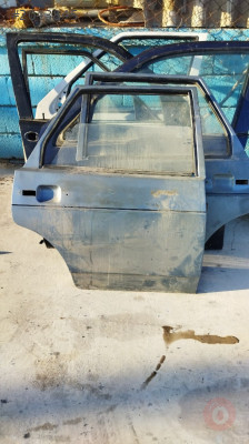 Lada samara çıkma sağ arka kapı