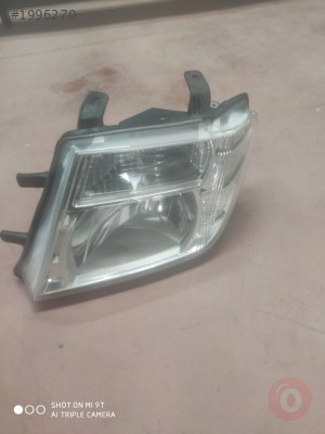 NİSSAN NAVARA 2011-2015 SOL ÖN FAR...MİL OTO