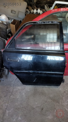 Mazda 323 hb çıkma sağ arka kapı