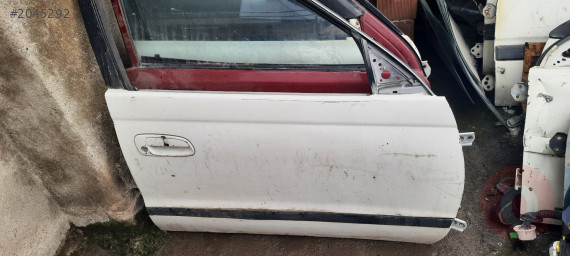 TOYOTA CORONA CİKMA sag ön kapi