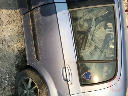 Hyundai getz orjınal hatasız sol arka kapı