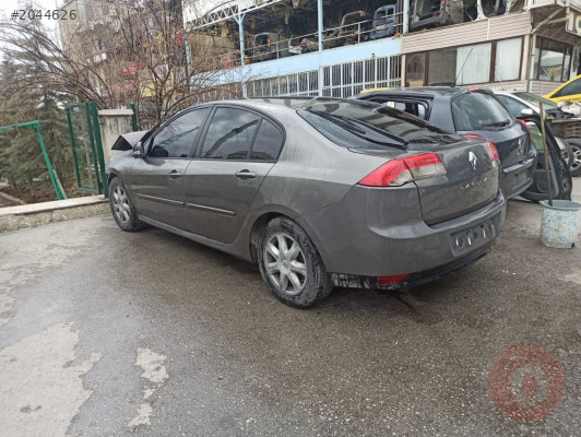 RENAULT LAGUNA 3 KESME ARKA