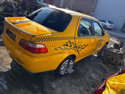 Fiat albea sağ arka kapı