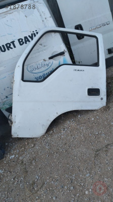 Kia bongo 2700 çıkma sol ön kapı