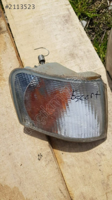 Ford Escort sağ sinyal  çıkma