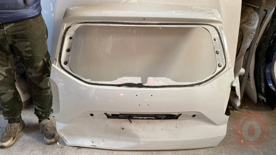 DACİA DUSTER  ÇIKMA BAGAJ KAPISI