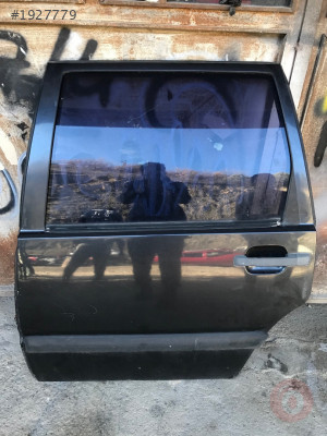 Volvo 850 çıkma sol arka kapı