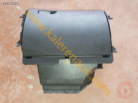 Renault Megane 4 Torpido Gözü Kapağı