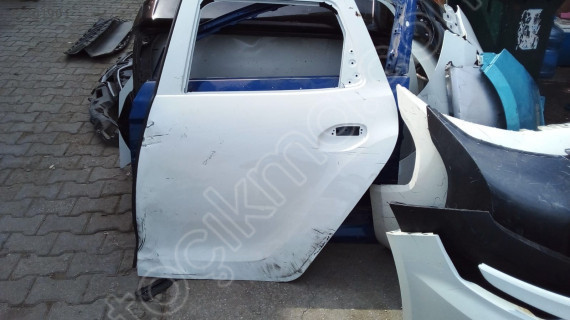 dacia logan sol arka kapı